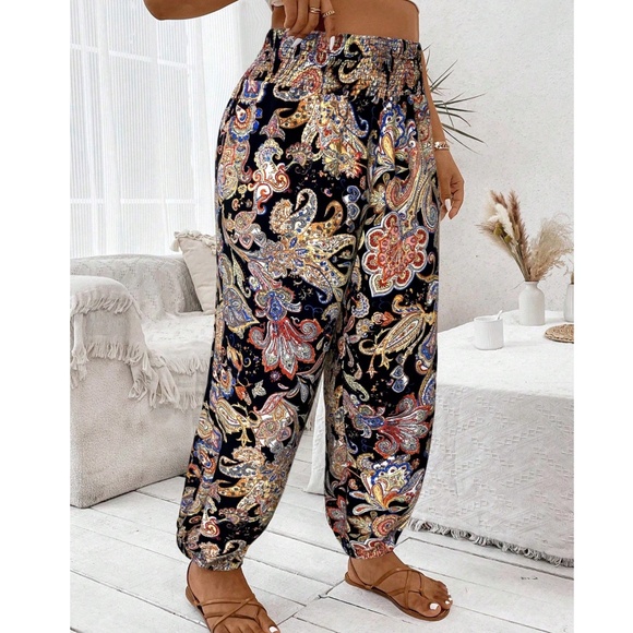 Boho Paisley Print Stretchy Waist Jogger Pants - Picture 4 of 4